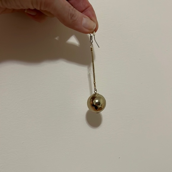 H&M Jewelry - H&M dangle ball earring
